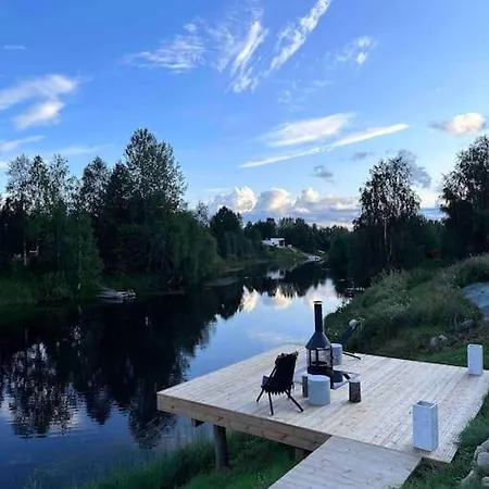 Villa Luxury Arctic With Hot Tube & Stunning River View *